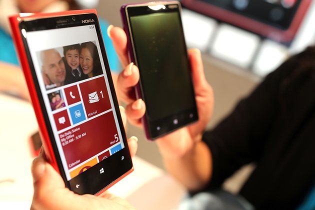 nokia-windows-announce-lumia-handset-20120905-094226-598.jpg