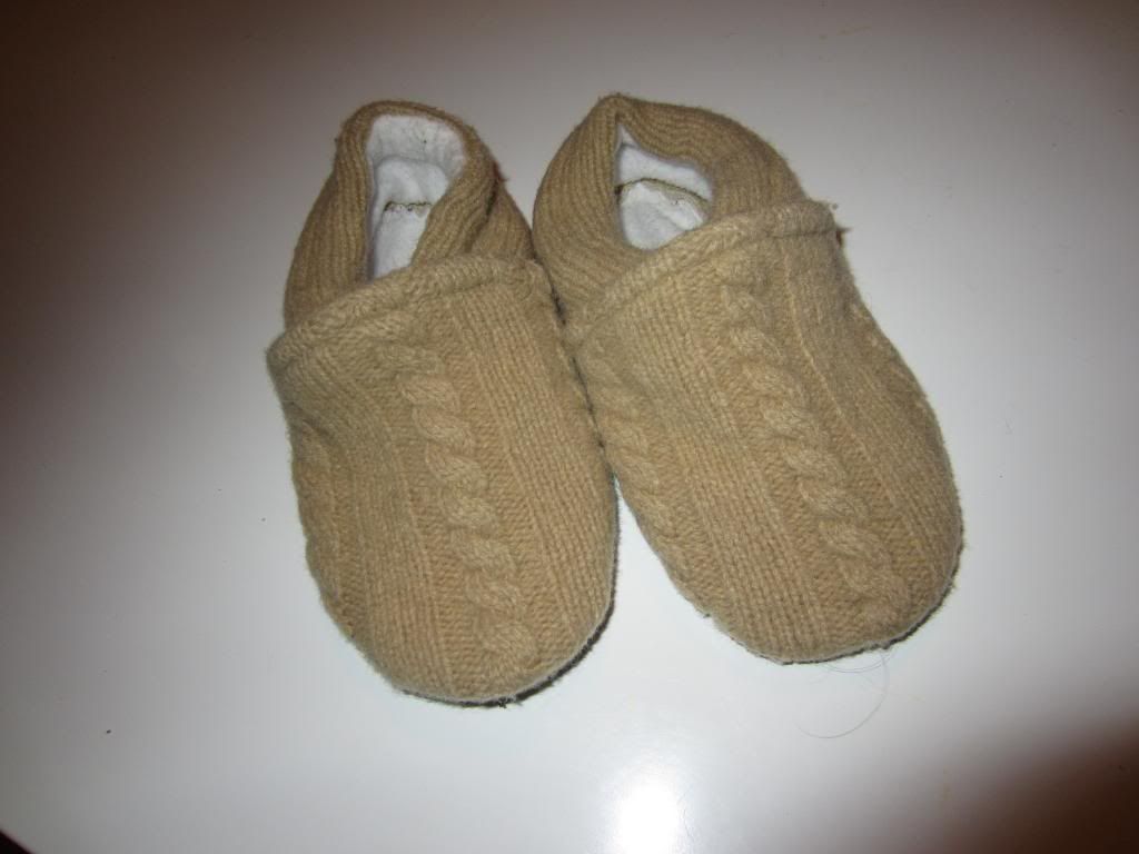 Woollybottoms slippers GUC Woollybottoms slippers GUC
