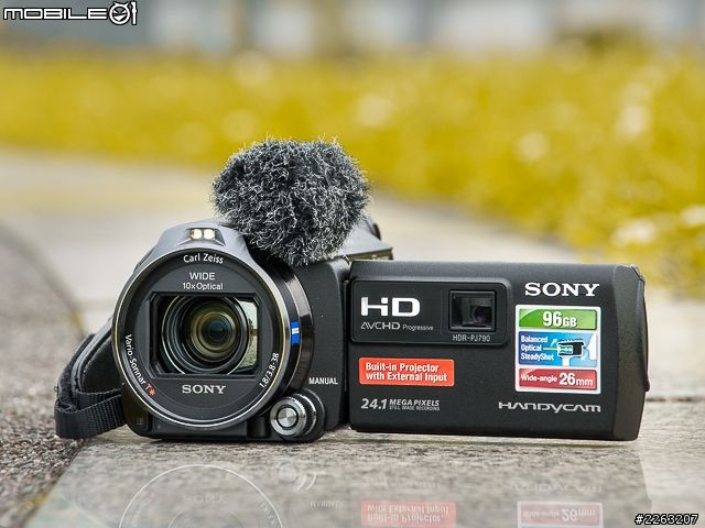 handycam pj790