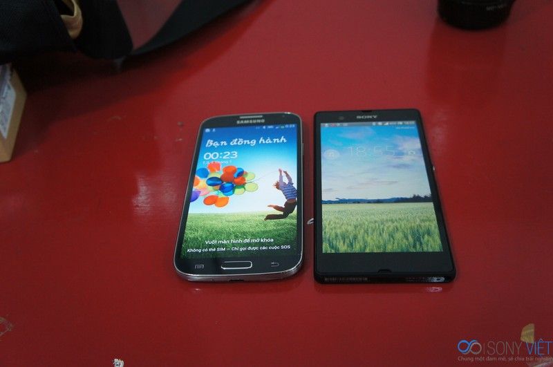 xperia z galaxy s4