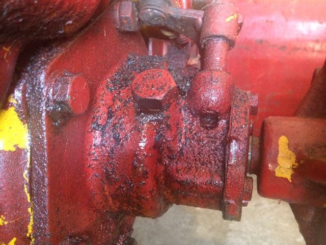 leaking-oil-can-t-get-wheel-off-my-tractor-forum