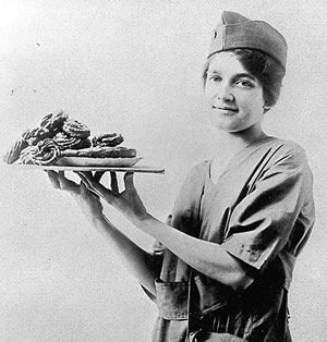 WWI_Doughnut_Girl